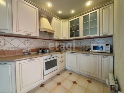 Лот: 25759312. Фото: 1. 3-комн. квартира , Красноярск... Квартиры, студии