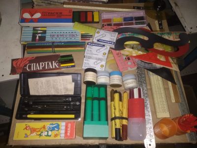 Лот: 22117279. Фото: 1. одним лотом из СССР карандаши... Другое (канцелярские и офисные товары)