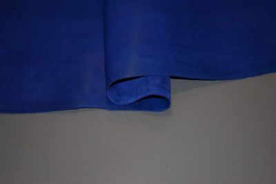 Лот: 10728802. Фото: 1. Кожа натуральная краст синяя 1мм. Работа с кожей