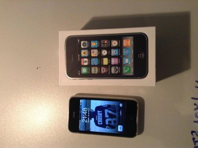 Лот: 3291879. Фото: 1. iPhone 3GS 32gb оригинал с коробкой... Смартфоны