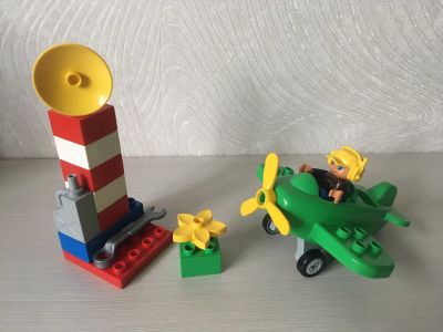 Лот: 18177909. Фото: 1. Lego DUPLO самолет. Конструкторы