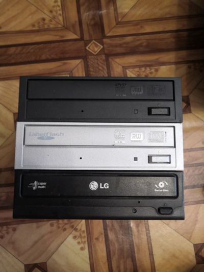 Лот: 17539300. Фото: 1. DVD-RW 3шт. Лотом. Приводы CD, DVD, BR, FDD