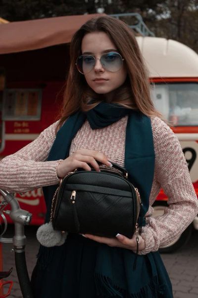 Лот: 11568165. Фото: 1. Женская сумка. Сумки