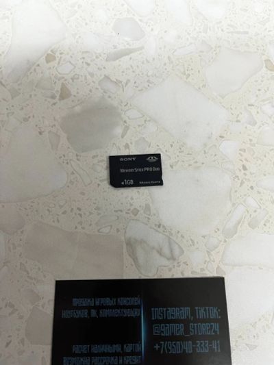 Лот: 18389440. Фото: 1. Карта памяти Sony Memory Stick... Аксессуары для игровых приставок, консолей, геймпады