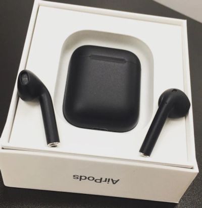Лот: 14283385. Фото: 1. Airpods. Наушники, гарнитуры