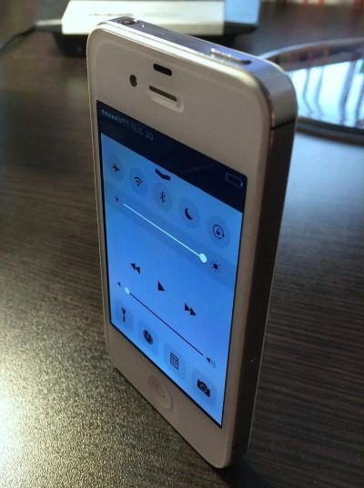 Лот: 5510805. Фото: 1. iPhone 4S 16Gb White. Смартфоны