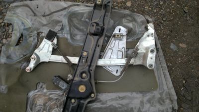 Лот: 3174628. Фото: 1. Стекло подъёмник правый задний... Салон