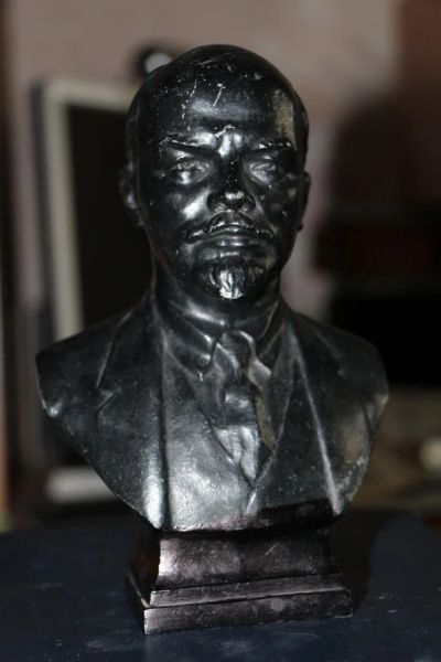 Лот: 3886173. Фото: 1. Бюст Вождя всех времен и народов... Предметы интерьера и быта