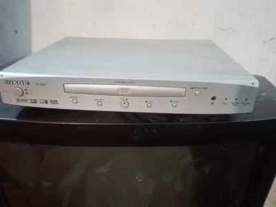 Лот: 13423748. Фото: 1. Проигрыватель DVD. DVD, Blu-Ray плееры