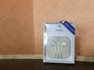 Лот: 12080623. Фото: 1. EarPods оригинал. Наушники, гарнитуры