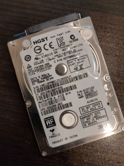 Лот: 18180873. Фото: 1. Hitachi Z5K500-500 HTS545050A7E680... Жёсткие диски (HDD)