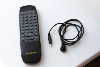 Лот: 5840530. Фото: 1. AverMedia TV ИК-пульт от тюнера... ТВ-тюнеры и карты захвата