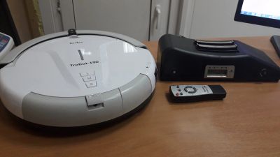 Лот: 12046941. Фото: 1. Пылесос-робот Tesler Trobot-190... Пылесосы, паровые швабры