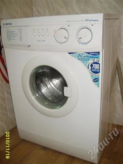 Лот: 632912. Фото: 1. Вятка-автомат Катюшпа 722 узкая. Стиральные машины