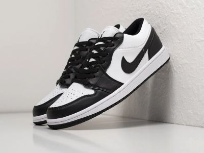 Лот: 20772853. Фото: 1. Кроссовки Nike Air Jordan 1 Low... Кеды, кроссовки, слипоны