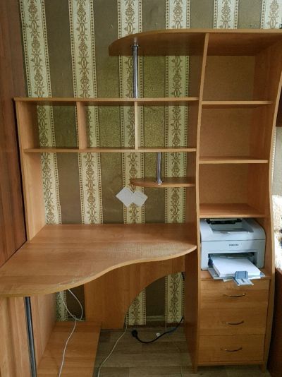 Лот: 10998430. Фото: 1. Стол компьютерный. Компьютерные и письменные столы
