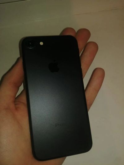 Лот: 15310874. Фото: 1. Iphone 7 128 gb в идеале ОБМЕН... Смартфоны