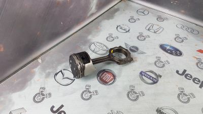 Лот: 23586919. Фото: 1. Шатун Mazda Bongo Friendee J5D... Двигатель и элементы двигателя