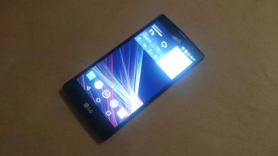 Лот: 7192769. Фото: 1. LG G4c как новый, полный комплект... Смартфоны