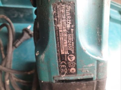 Лот: 25793008. Фото: 1. Перфоратор Makita HR 2450 МВП... Электроинструмент