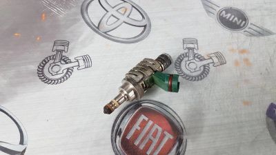 Лот: 23586774. Фото: 1. Форсунка Toyota Crown 3GR-FSE... Двигатель и элементы двигателя
