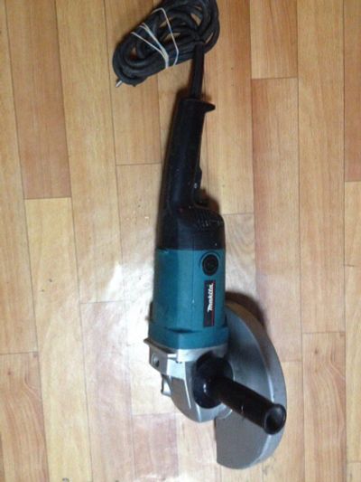 Лот: 10665085. Фото: 1. Болгарка Makita-9069. Электроинструмент