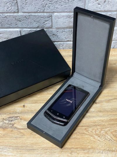 Лот: 20257775. Фото: 1. Vertu Constellation V Black Alligator... Смартфоны