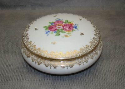 Лот: 18655696. Фото: 1. Limoges шкатулка фарфоровая винтажная... Предметы интерьера и быта