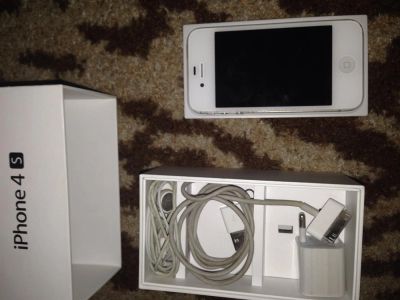 Лот: 3236258. Фото: 1. Продам iPhone 4S 16gb белый все... Смартфоны