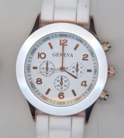 Лот: 4423636. Фото: 1. Часы женские Geneva с силиконовым... Другие наручные часы