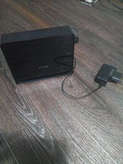 Лот: 10275736. Фото: 1. wi fi роутер Dlink dir 300. Маршрутизаторы (роутеры)