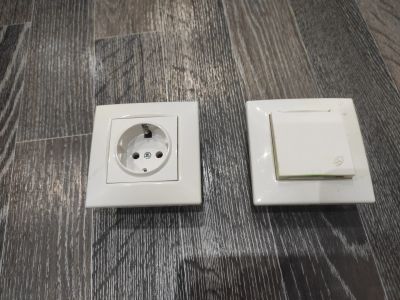 Лот: 17973643. Фото: 1. Розетки рабочие. Электроустановочные изделия