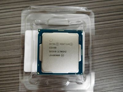 Лот: 16930914. Фото: 1. Процессор Intel Pentium Gold G5400... Процессоры
