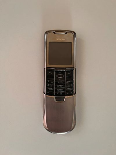 Лот: 23277082. Фото: 1. Nokia 8800. Кнопочные мобильные телефоны