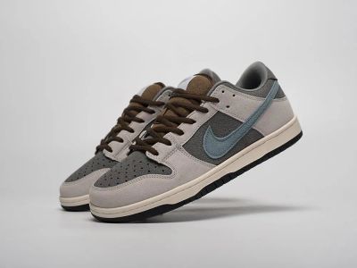 Лот: 21560992. Фото: 1. Кроссовки Nike SB Dunk Low (40808... Кеды, кроссовки, слипоны