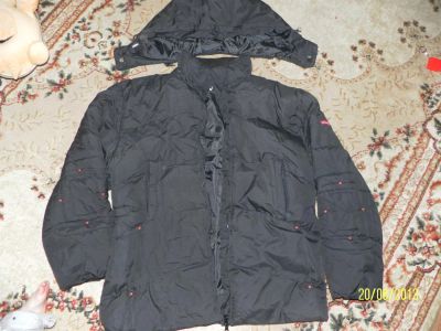 Лот: 3086817. Фото: 1. пуховик р.48-50. Верхняя одежда