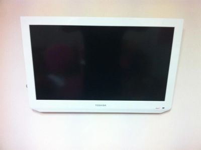 Лот: 3889214. Фото: 1. Toshiba 26" , белый. Телевизоры