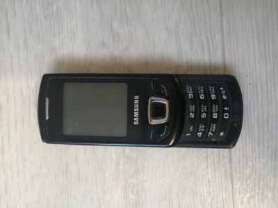 Лот: 14453239. Фото: 1. Телефон samsung. Кнопочные мобильные телефоны