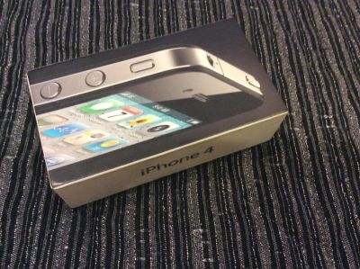 Лот: 6360161. Фото: 1. Коробка от iPhone 4 black 16gb. Коробки, инструкции