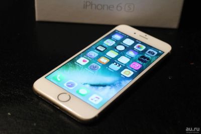 Лот: 9448438. Фото: 1. iPhone 6S Gold 128. Смартфоны