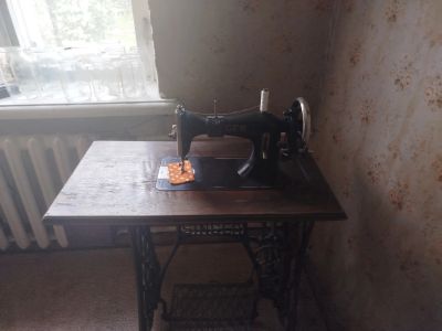 Лот: 25595143. Фото: 1. Машинка Зингер. Швейная, вязальная