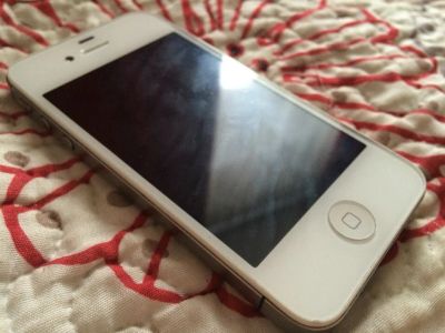 Лот: 7914444. Фото: 1. iPhone 4s 8gb. Смартфоны