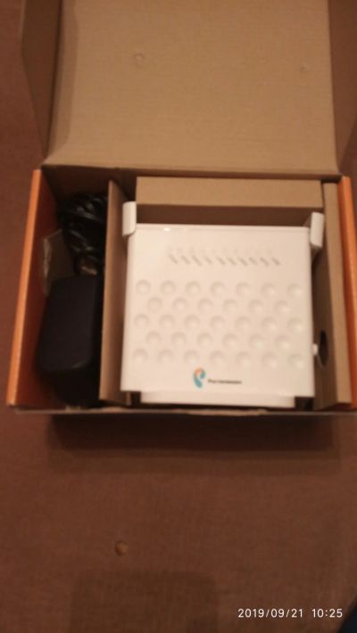 Лот: 14612749. Фото: 1. wi-fi роутер ростелеком zxhn h118n. WiFi, Bluetooth адаптеры