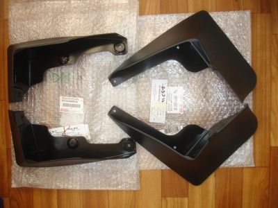 Лот: 6256573. Фото: 1. Брызговики Toyota Prius ZVW30... Кузов