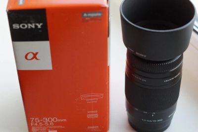 Лот: 10450264. Фото: 1. Объектив Sony 75-300 в идеале. Объективы