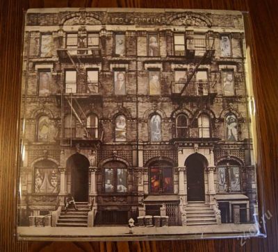 Лот: 2001063. Фото: 1. Led Zeppelin "Physical Graffiti... Аудиозаписи