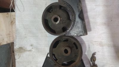 Лот: 14802380. Фото: 1. Подушки двигателя toyota at191... Двигатель и элементы двигателя