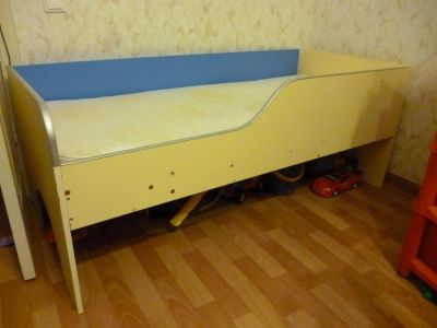 Лот: 3660562. Фото: 1. Кроватка + матрас Consul, возможен... Детские кровати и кроватки