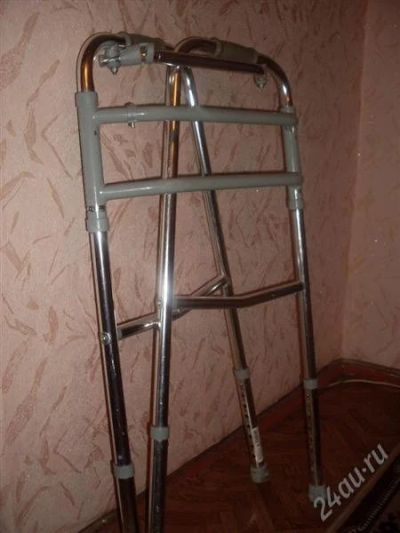 Лот: 832540. Фото: 1. Ходунки складные. Антисептики, защитные средства, медицинские маски