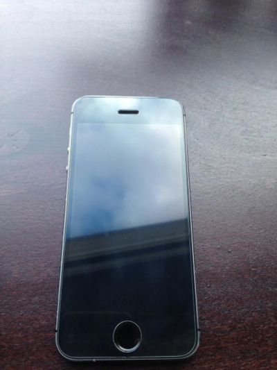 Лот: 6172733. Фото: 1. iPhone 5s 16gb. Смартфоны